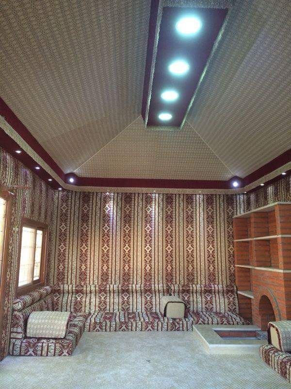 بيوت شعر ملكي